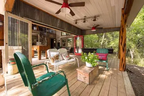Cypress Creek Oasis - Glamping mit einem coolen Twist - Image 5