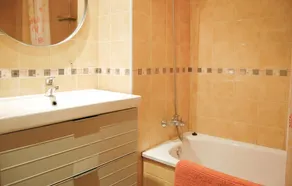 2 Bedroom Cozy Apartment In Llanes - Image 3