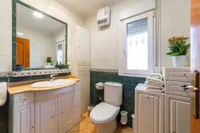Holiday Home Villa Mansa with Mountain Views, Private Pool and Wi-Fi - Image 4