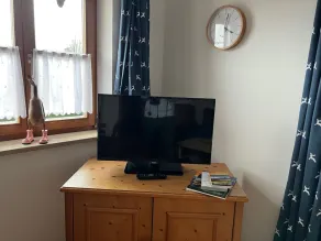 Tipo E - Apartamento 4 pessoas, 60 metros quadrados, - com 2 quartos separados, sala / quarto e varanda - Image 2
