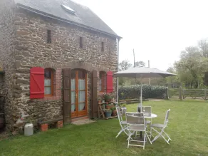 Intimate stone-built stable, suitable for couples in a rural setting - Image 4