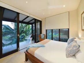 Hapuka - 4 Bedroom Villa in Town with Ocean Views - Image 5
