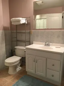 Traveler Dream Space in the Center of Downtown Bennington Steps From Everything! - Image 4