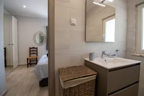 Traditionell 4 sovrum villa med privat pool och vacker havsutsikt - Image 4