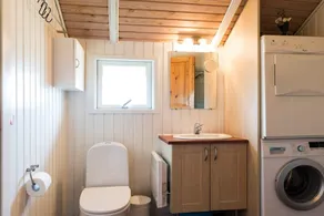 6 person holiday home on a holiday park in Hvide Sande - Image 2