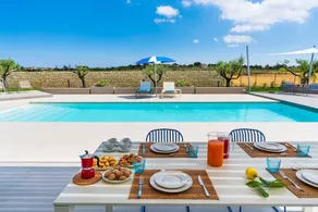 Pool villa, 400 metres from the sea near Marzamemi, Sicily - Image 3