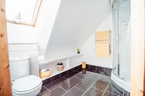 Threeways Retreat with Heated Swimming Pool - Image 3