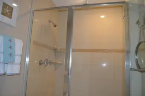 \"Diamond Retreat\" at Diamond Beach Resort, Beachy 2 bedroom Waterfront Condo - Image 5