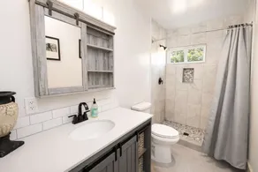 3 Resort Suites with kitchen + Event Space Access - Image 4