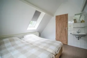 Tastefully and modernly furnished 5-person bungalow - Image 5