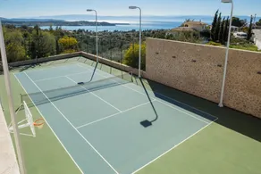 Secluded, Gorgeous villa with private pool and tennis court - Image 2