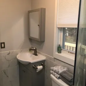 Cozy Bungalow - Image 3