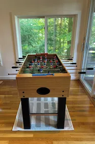 Ski-in / Ski-Out, Chic, Foosball, Pejs @ Best of Everything Stowe! - Image 2