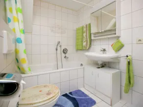 Spacious Apartment near Lake Constance with Covered Balcony - Image 3