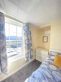 Stunning 2 bedroom apartment with amazing views over Ironbridge! - Image 4