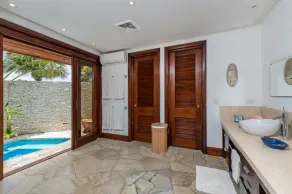 Batey 16: Caribbean heaven, saltwater pool, full staff, ocean view, 2 golf carts - Image 3
