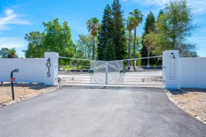 Studio Oasis on 5 Acres in Wine Country - Image 4