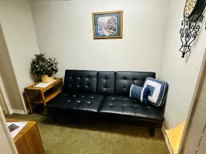 Deluxe Single Queen Suite Futon & Kitchenette - Image 2