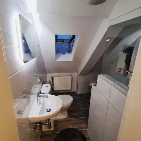 Small penthouse apartment on Jesuitenplatz - Image 3