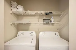COMFY(Private Unit)5-miles away from Airport 2BR/1BA right near the Heart of ATX - Image 3