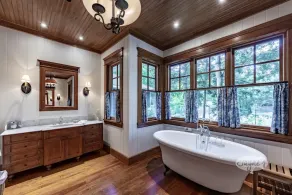 6 bed, 8 bath Beautiful Lake Joe Compound! Sunsets, Boathouse, Sauna & Gym! - Image 2