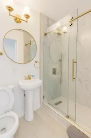 Marbella Lane Modern Home w Private Backyard - Image 4