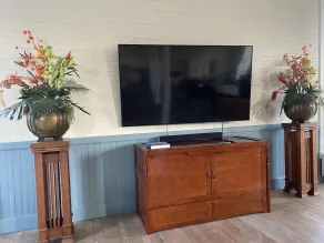 Family Friendly Loft Apartment with Ocean views - Image 2