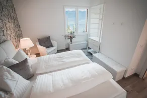 Vacation Apartment \"Montelago\" with Wi-Fi, Balcony & Pool - Image 4