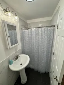 Bright & Comfortable Home in the Heart of It All - Image 2