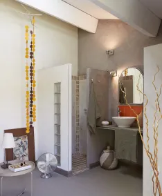 Mas provençal avec grand jardin et belle piscine en Provence - Image 2