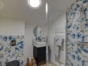 Gîte de Charme avec SPA et Parking Privé à la Campagne - Image 5