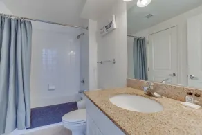 Beautiful 2 Bedroom Fully Furnished Apartment on Harborfront - Image 4
