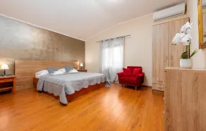 Beautiful home in Ugljan - Image 4