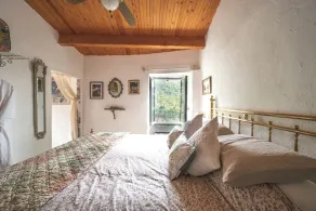 House - Sleeps 5, Scenic Views, Fireplace & Garden - Image 2