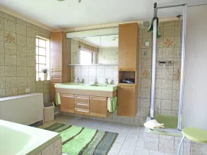Apartment with terrace and pool in the garden - Image 5