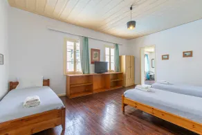 The Orestis Old Cottage House - Image 5
