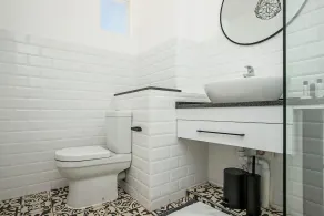 Central Chic Bachelor Pad - Image 3
