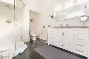 Pacific Heights Victorian Garden  Studio - Image 3