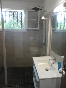 Villa (6 til 8 personer) med privat opvarmet pool, lukket have, nær Uzès. - Image 3