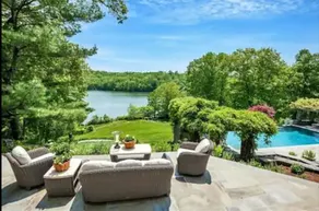 Lakefront Estate in Westchester - Image 5