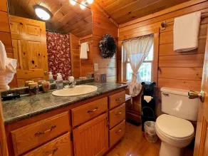 Lazy Bear Lodge - minutes to John C Campbell Folk School - Image 4
