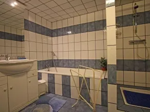 Charming Chalet in Ferdrupt: Ski, Hiking, Private Parking, WiFi - Image 3