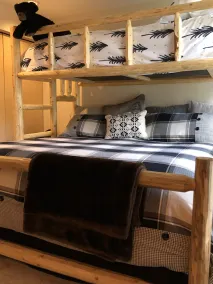 Beautiful Vail Mountain View Condo with Shuttle to Skiing - sleeps 6! Simba Run - Image 5