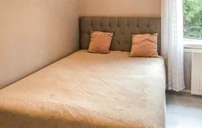 4 bedroom cozy home in Brottby - Image 4