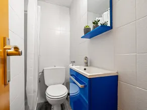 Appartement central avec jardin privé et piscine - Image 3