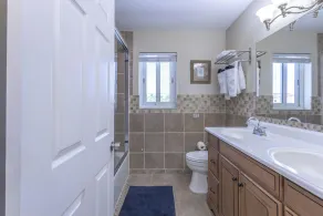 2 Fabulous Villas 4 Minutes From the Beach - Image 4
