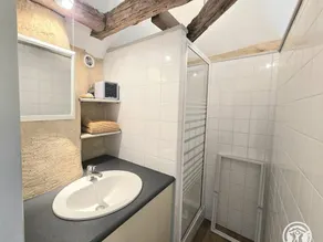 Authentic Stay in 17th Century Dovecote with Internet and Pets Allowed - Image 2