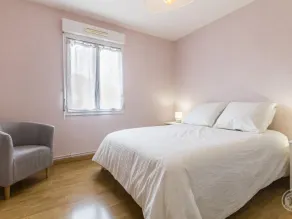 3-bedroom house, near beach, pets allowed, parking - Image 5