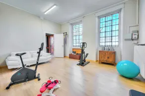 Anita Lake, 2BR Retreat w/ Shared Pool and Gym - Happy Rentals - Image 2