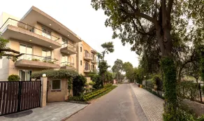 1 BHK Serviced Apartment in awarded BnB Property - Image 5